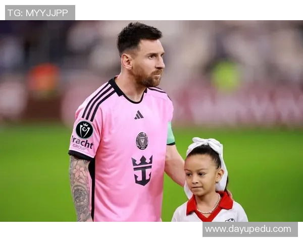 巴塞罗那新赛季转会名单曝光：梅西、格列兹曼或将离队！