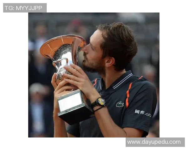 汉达诺维奇完美复仇！在美网再次战胜梅德韦杰夫夺得大满贯冠军