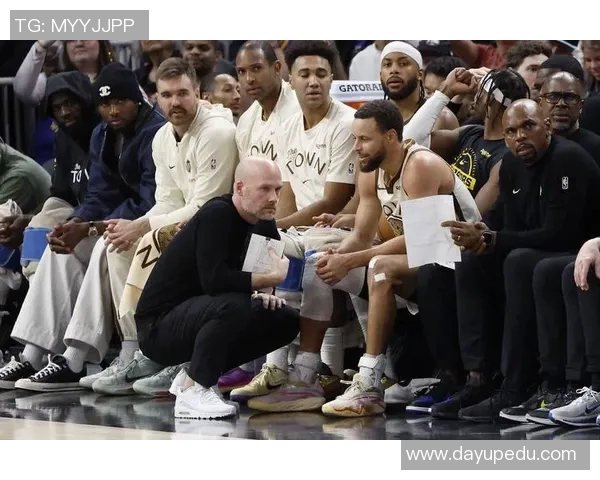 勇士队全明星球员受伤，季后赛前景堪忧